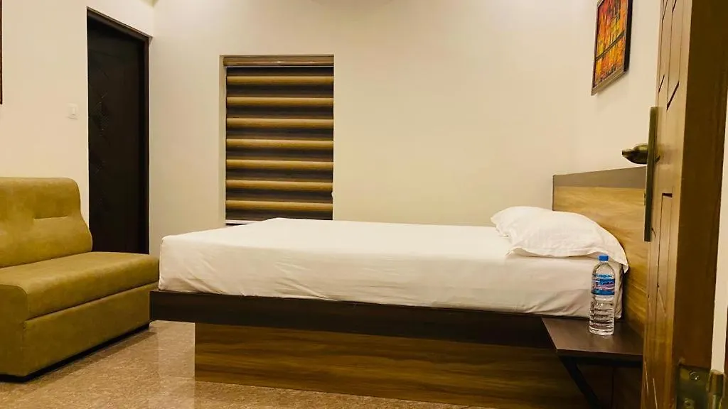 Hotel Pooja Inn Guruvayur