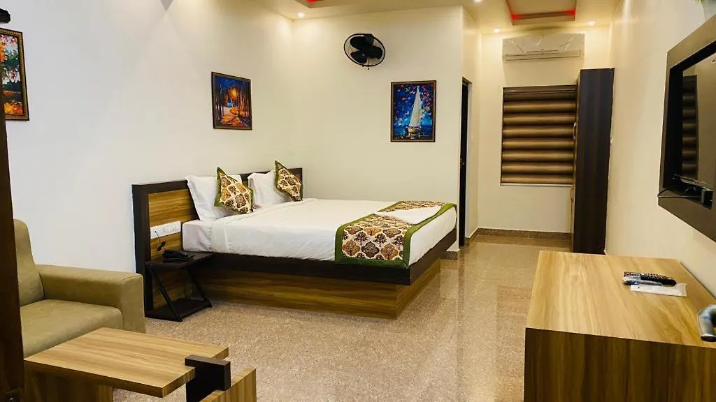 Pooja Inn Guruvayur Hotel